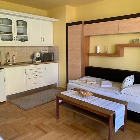 Mandarin Wellness Apartman Siofok Exterior photo