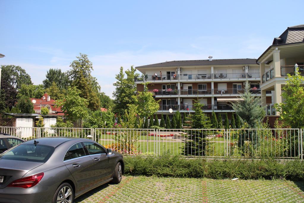 Mandarin Wellness Apartman Siofok Exterior photo
